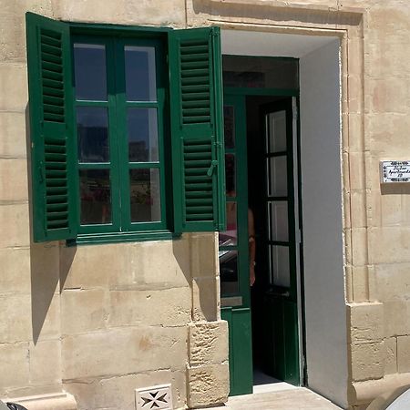 Stylish Typical Maltese Getaway Close To The Sea Sliema Eksteriør billede